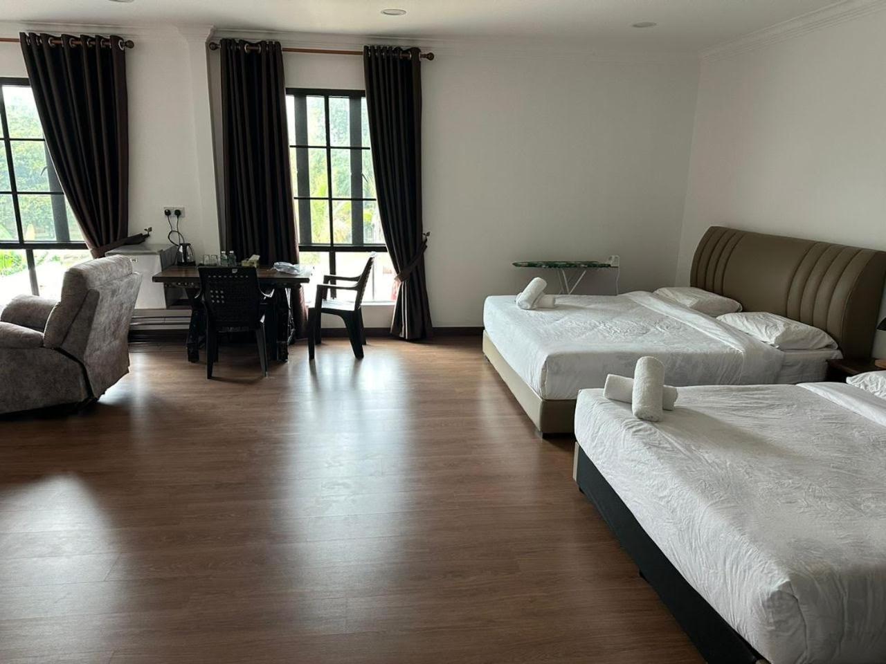 Lakeview Homestay